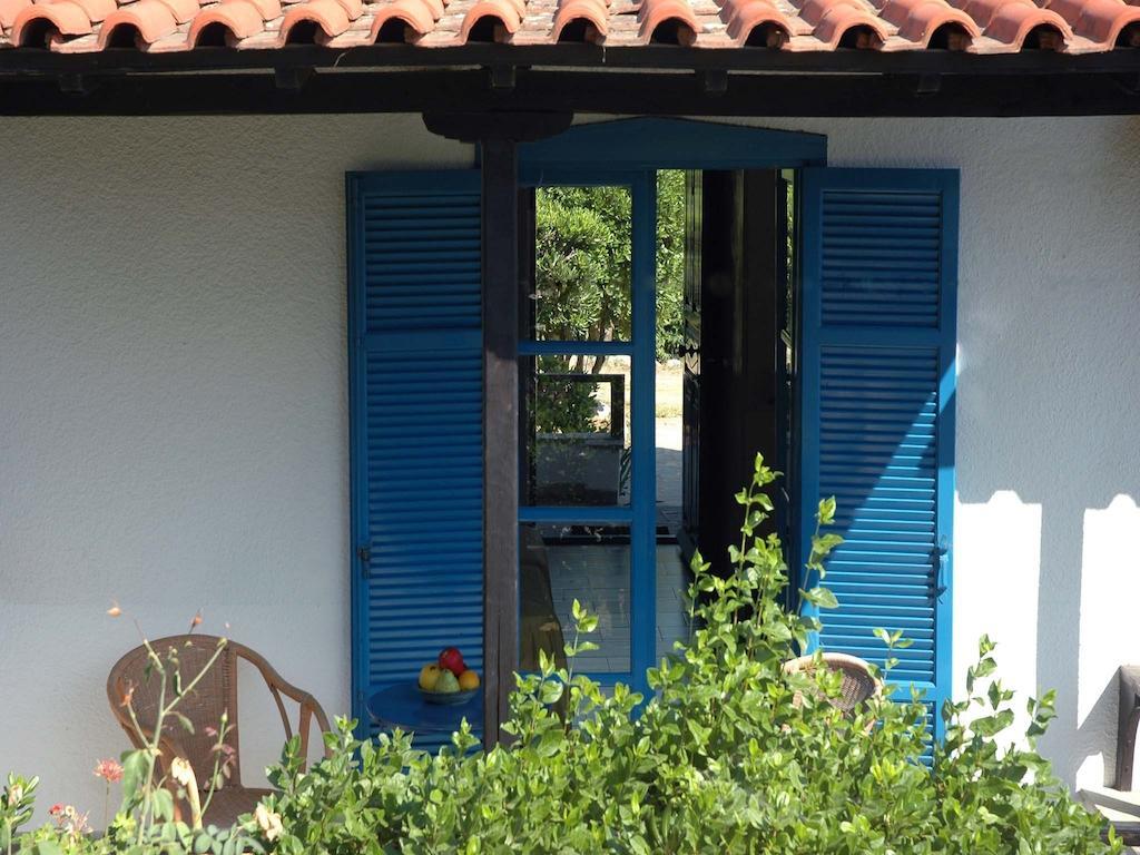 Skites Hotel Bungalows Ouranoupoli Quarto foto